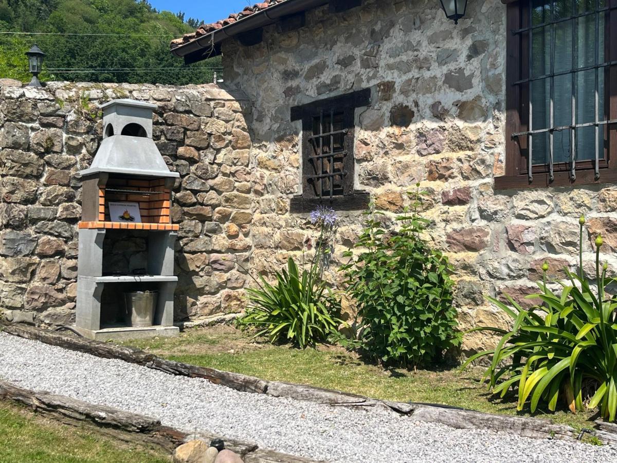 La Casita De Cuestallano Renedo De Cabuerniga Exteriör bild